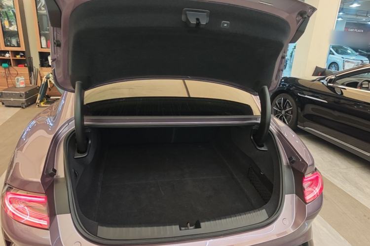 Used Xiaomi Auto SU7 2024 Rear-Drive Long-Range Intelligent Driving Version Trunk