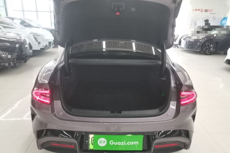 Used Xiaomi Auto SU7 2024 Four-Wheel Drive Ultra-Long Range Advanced Intelligent Driving Max Edition Trunk