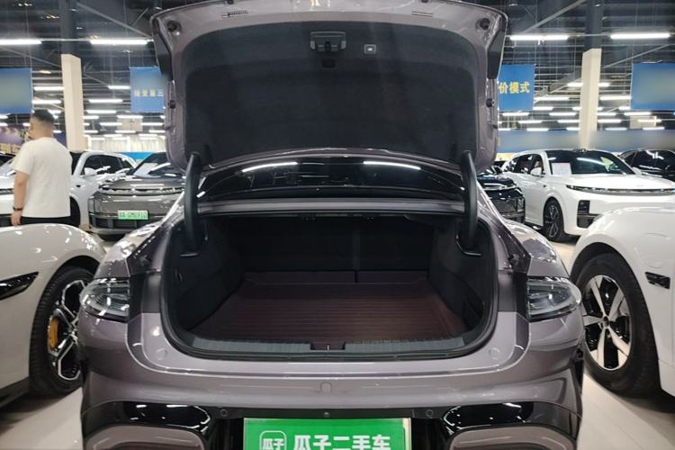 Used Xiaomi Auto SU7 2024 Rear-Drive Long-Range Intelligent Driving Version Trunk