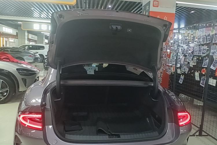 Used Xiaomi Auto SU7 2024 Rear-Drive Ultra-Long Range Advanced Pro-Level Intelligent Driving Version Trunk