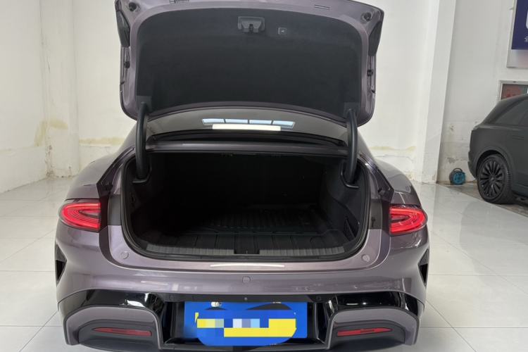 Used Xiaomi Auto SU7 2024 Rear-Drive Long-Range Intelligent Driving Version Trunk