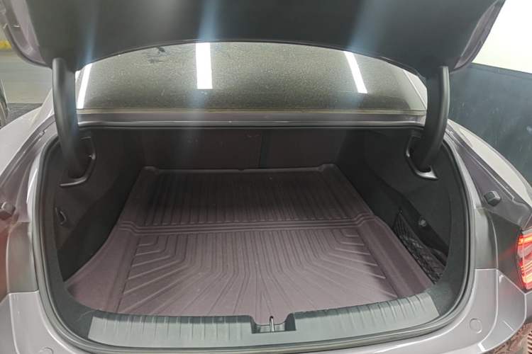 Used Xiaomi Auto SU7 2024 Rear-Drive Ultra-Long Range Advanced Pro-Level Intelligent Driving Version Trunk