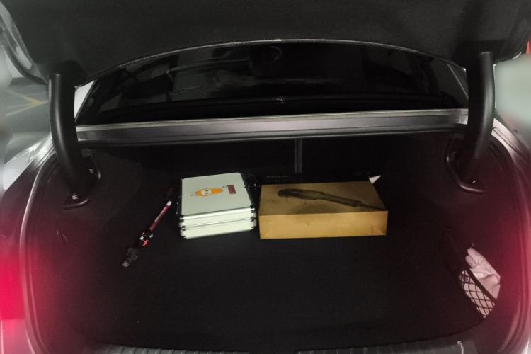 Used Xiaomi Auto SU7 2024 Rear-Drive Long-Range Intelligent Driving Version Trunk