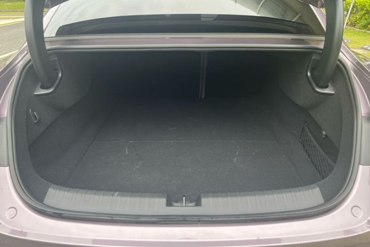 Used Xiaomi Auto SU7 2024 Four-Wheel Drive Ultra-Long Range Advanced Intelligent Driving Max Edition Trunk