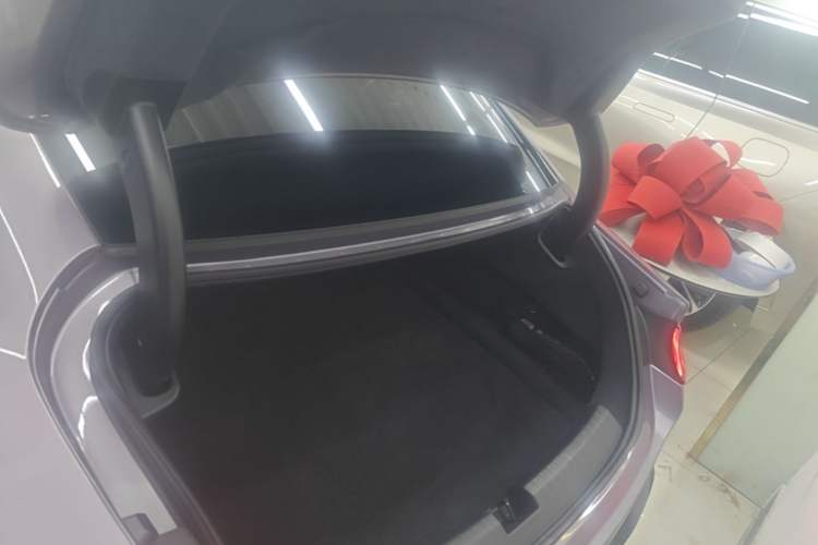 Used Xiaomi Auto SU7 2024 Rear-Drive Ultra-Long Range Advanced Pro-Level Intelligent Driving Version Trunk