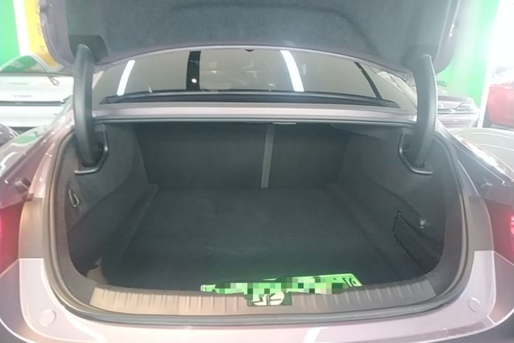 Used Xiaomi Auto SU7 2024 Four-Wheel Drive Ultra-Long Range Advanced Intelligent Driving Max Edition Trunk