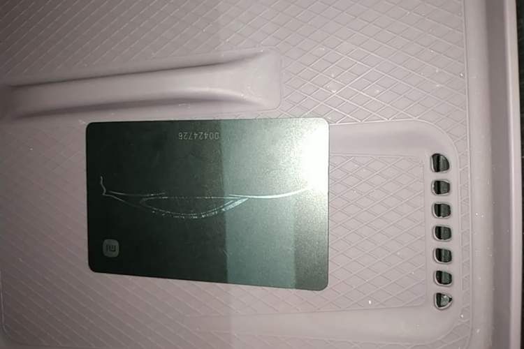 Used Xiaomi Auto SU7 2024 Rear-Drive Long-Range Intelligent Driving Version Vehicle Key