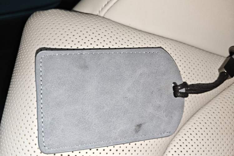 Used Xiaomi Auto SU7 2024 Rear-Drive Long-Range Intelligent Driving Version Vehicle Key