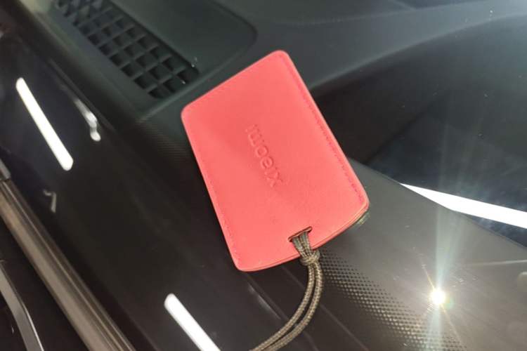 Used Xiaomi Auto SU7 2024 Four-Wheel Drive Ultra-Long Range Advanced Intelligent Driving Max Edition Vehicle Key