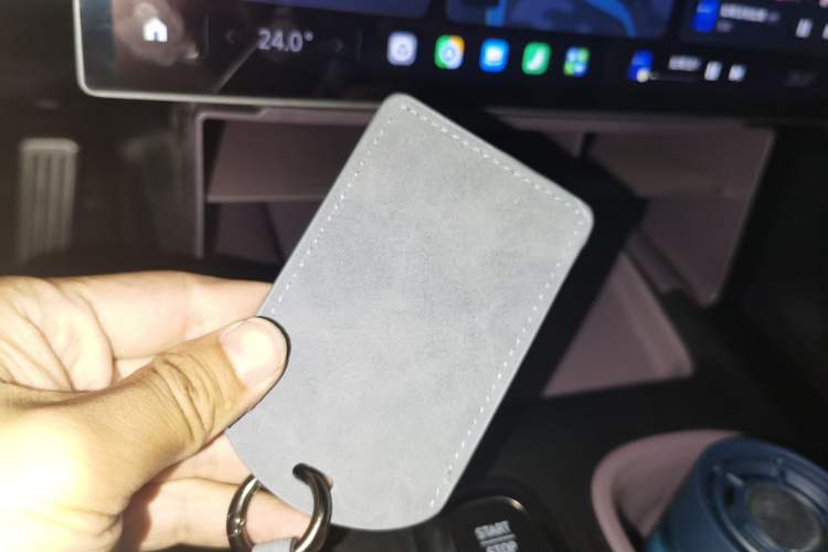 Used Xiaomi Auto SU7 2024 Four-Wheel-Drive Max Founder's Edition Vehicle Key