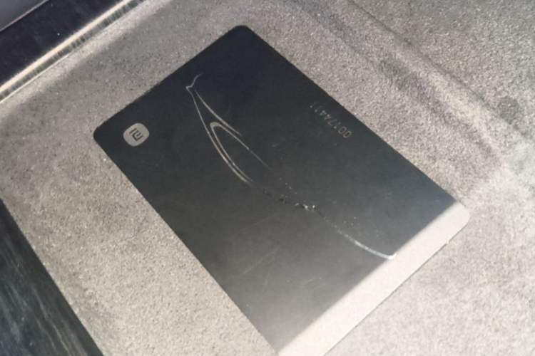 Used Xiaomi Auto SU7 2024 Rear-Drive Long-Range Intelligent Driving Version Vehicle Key