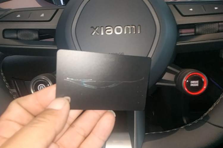 Used Xiaomi Auto SU7 2024 Four-Wheel Drive Ultra-Long Range Advanced Intelligent Driving Max Edition Vehicle Key