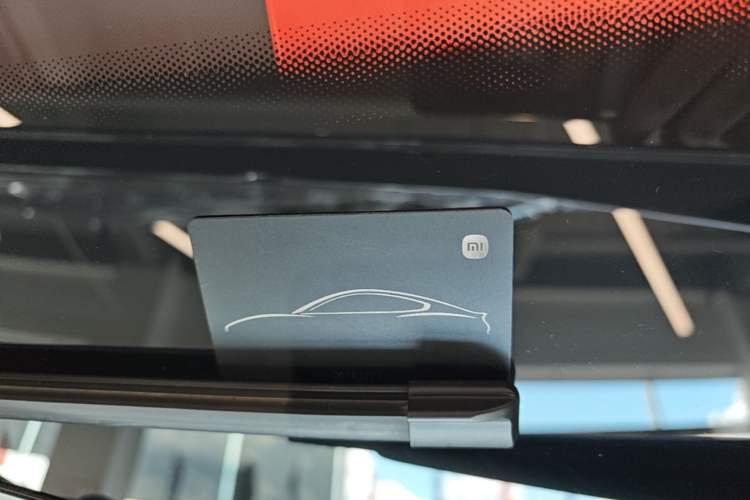 Used Xiaomi Auto SU7 2024 Four-Wheel Drive Ultra-Long Range Advanced Intelligent Driving Max Edition Vehicle Key