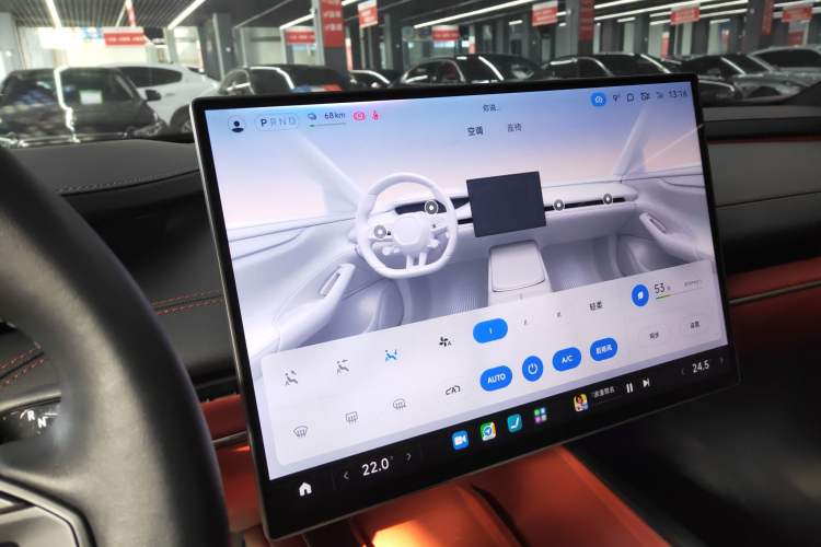 Used Xiaomi Auto SU7 2024 Four-Wheel Drive Ultra-Long Range Advanced Intelligent Driving Max Edition Audio And AC Panel