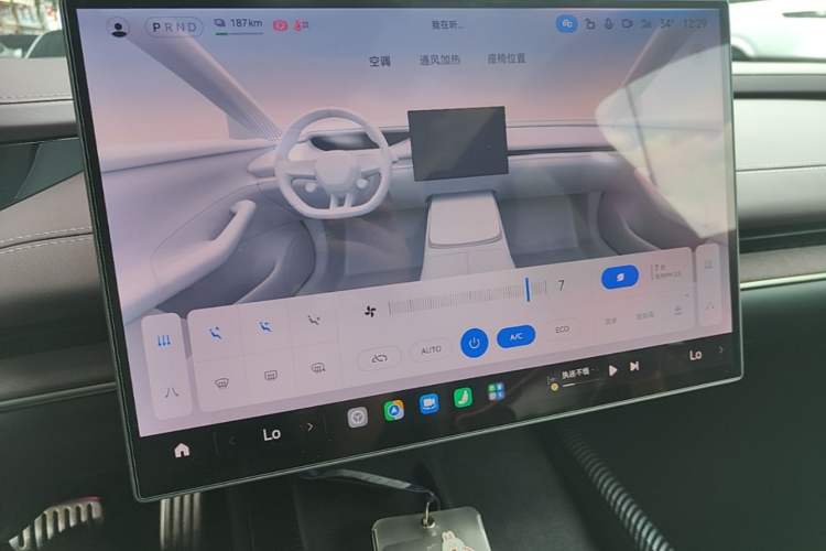 Used Xiaomi Auto SU7 2024 Four-Wheel Drive Ultra-Long Range Advanced Intelligent Driving Max Edition Audio And AC Panel