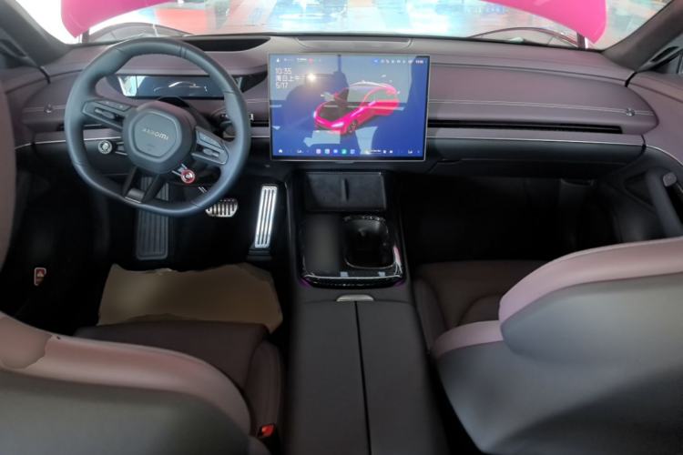 Used Xiaomi Auto SU7 2024 Four-Wheel Drive Ultra-Long Range Advanced Intelligent Driving Max Edition Center Console