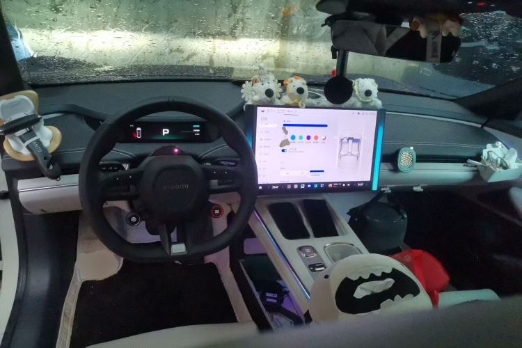 Used Xiaomi Auto SU7 2024 Rear-Drive Ultra-Long Range Advanced Pro-Level Intelligent Driving Version Center Console
