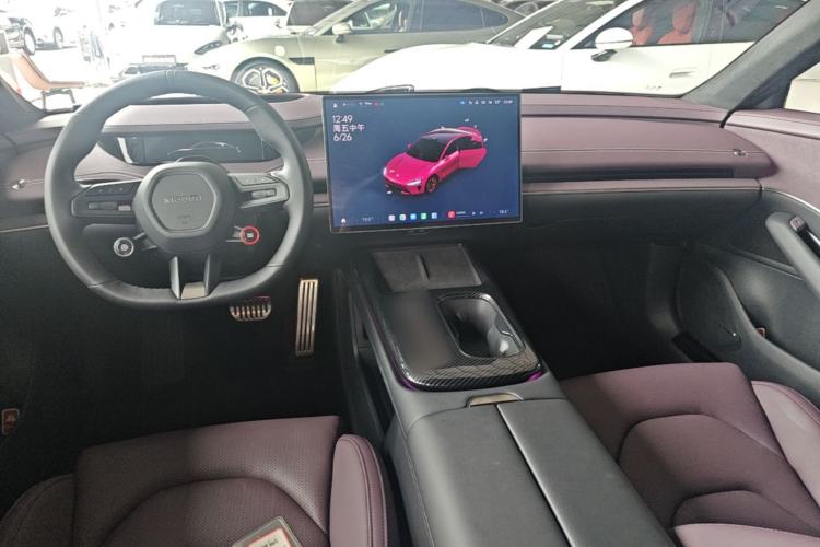Used Xiaomi Auto SU7 2024 Four-Wheel Drive Ultra-Long Range Advanced Intelligent Driving Max Edition Center Console