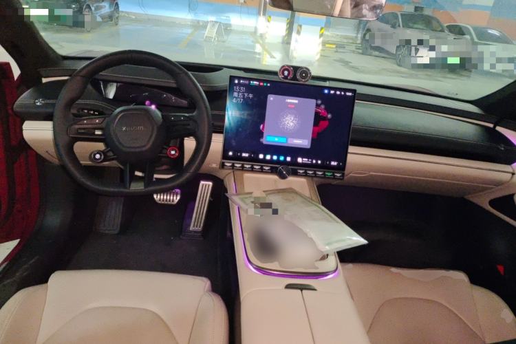 Used Xiaomi Auto SU7 2024 Four-Wheel Drive Ultra-Long Range Advanced Intelligent Driving Max Edition Center Console