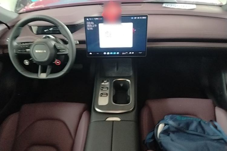 Used Xiaomi Auto SU7 2024 Rear-Drive Ultra-Long Range Advanced Pro-Level Intelligent Driving Version Center Console