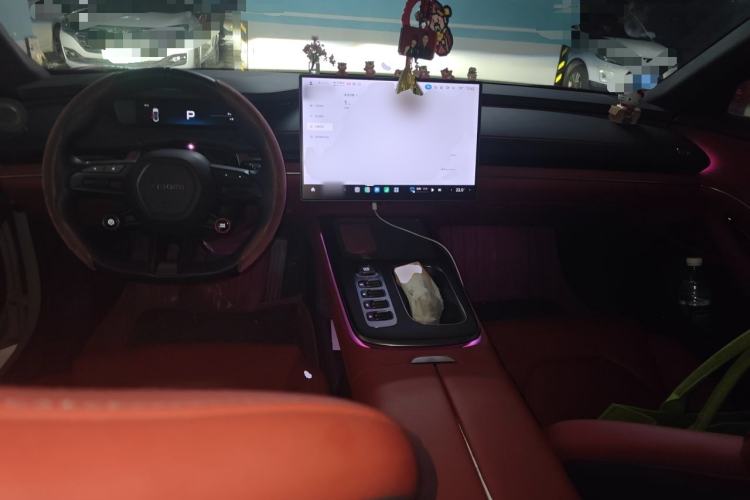 Used Xiaomi Auto SU7 2024 Rear-Drive Ultra-Long Range Advanced Pro-Level Intelligent Driving Version Center Console