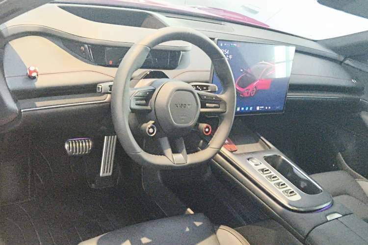 Used Xiaomi Auto SU7 2024 Four-Wheel Drive Ultra-Long Range Advanced Intelligent Driving Max Edition Center Console