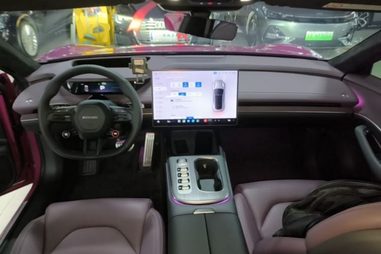 Used Xiaomi Auto SU7 2024 Four-Wheel Drive Ultra-Long Range Advanced Intelligent Driving Max Edition Center Console
