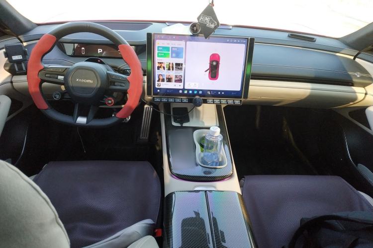 Used Xiaomi Auto SU7 2024 Four-Wheel Drive Ultra-Long Range Advanced Intelligent Driving Max Edition Center Console