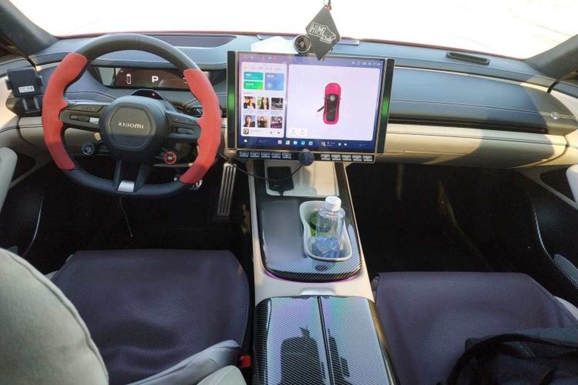 Used Xiaomi Auto SU7 2024 Four-Wheel Drive Ultra-Long Range Advanced Intelligent Driving Max Edition Center Console