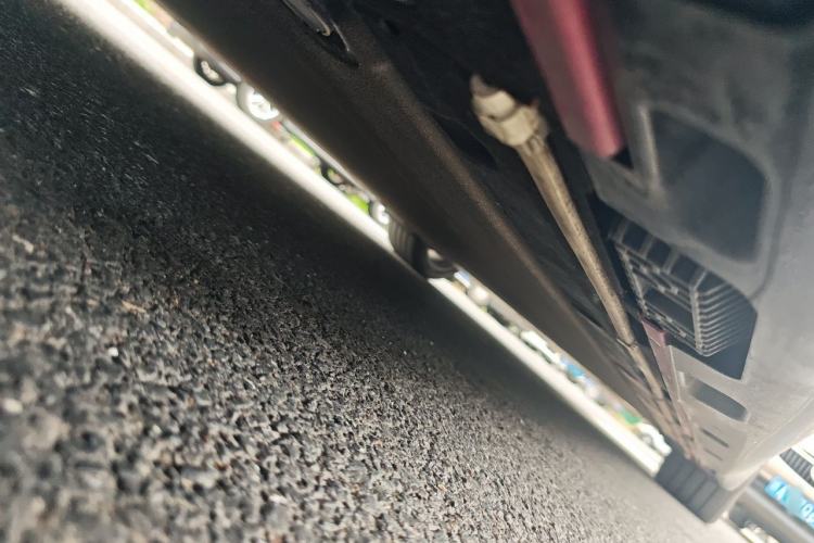 Used Xiaomi Auto SU7 2024 Four-Wheel Drive Ultra-Long Range Advanced Intelligent Driving Max Edition Chassis Front Left