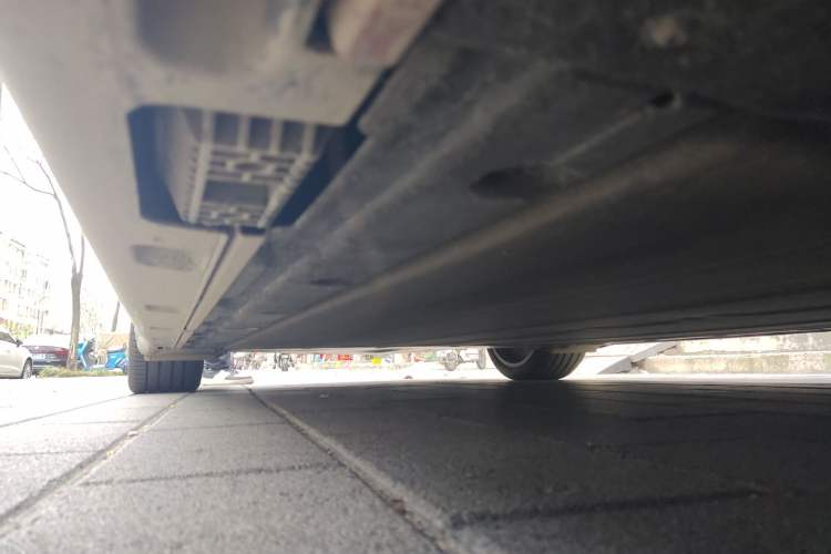 Used Xiaomi Auto SU7 2024 Rear-Drive Long-Range Intelligent Driving Version Chassis Front Right