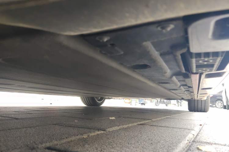 Used Xiaomi Auto SU7 2024 Rear-Drive Long-Range Intelligent Driving Version Chassis Rear Right