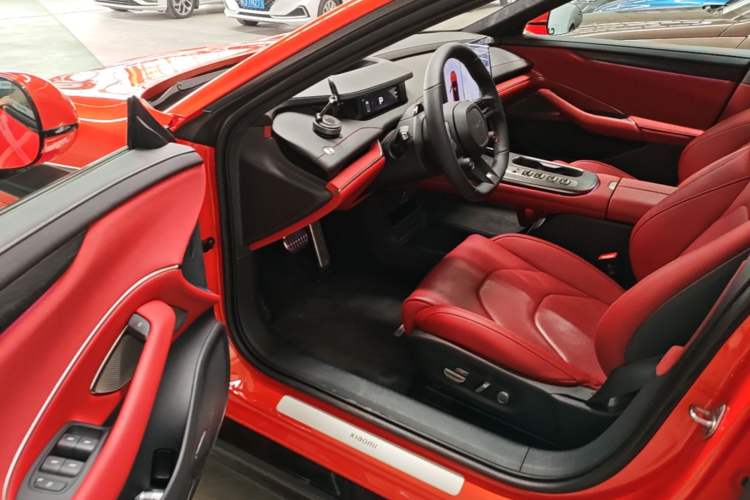 Used Xiaomi Auto SU7 2024 Four-Wheel Drive Ultra-Long Range Advanced Intelligent Driving Max Edition Driver Seat