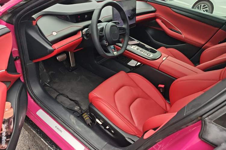 Used Xiaomi Auto SU7 2024 Four-Wheel Drive Ultra-Long Range Advanced Intelligent Driving Max Edition Driver Seat