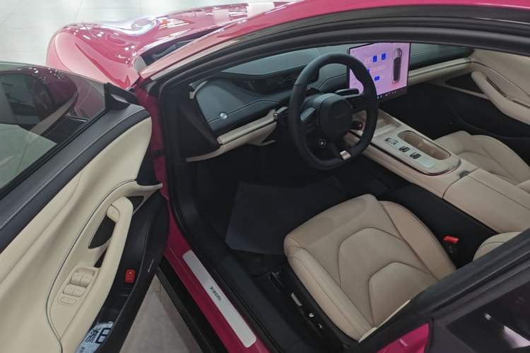 Used Xiaomi Auto SU7 2024 Rear-Drive Long-Range Intelligent Driving Version Driver Seat
