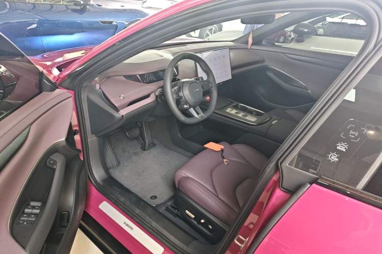 Used Xiaomi Auto SU7 2024 Rear-Drive Ultra-Long Range Advanced Pro-Level Intelligent Driving Version Driver Seat