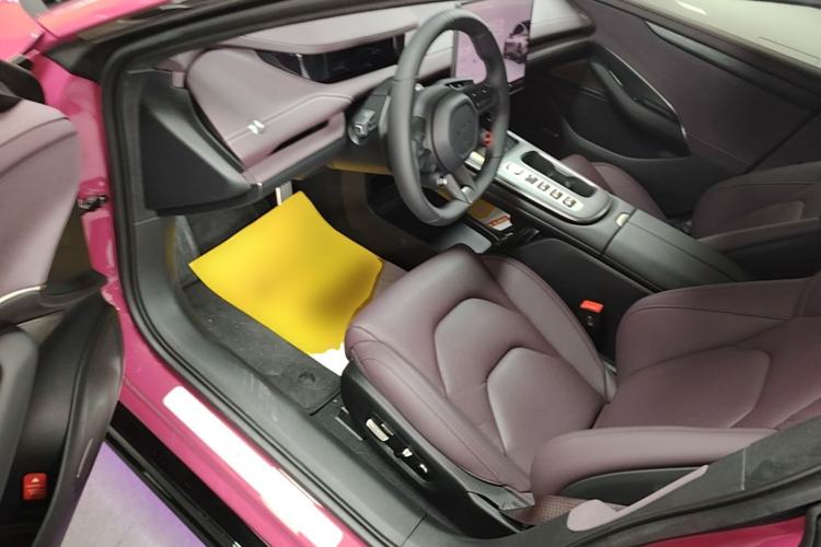 Used Xiaomi Auto SU7 2024 Four-Wheel Drive Ultra-Long Range Advanced Intelligent Driving Max Edition Driver Seat