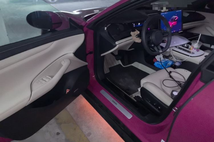 Used Xiaomi Auto SU7 2024 Rear-Drive Long-Range Intelligent Driving Version Driver Seat