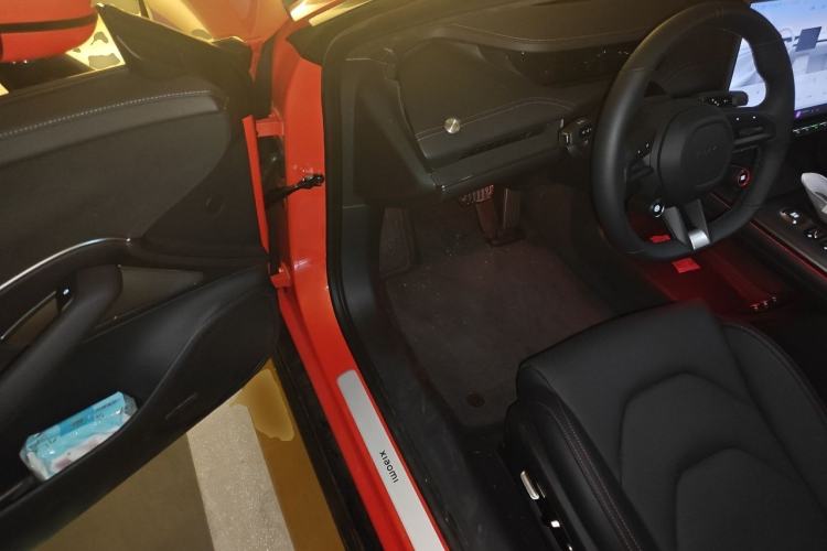 Used Xiaomi Auto SU7 2024 Four-Wheel Drive Ultra-Long Range Advanced Intelligent Driving Max Edition Driver Seat