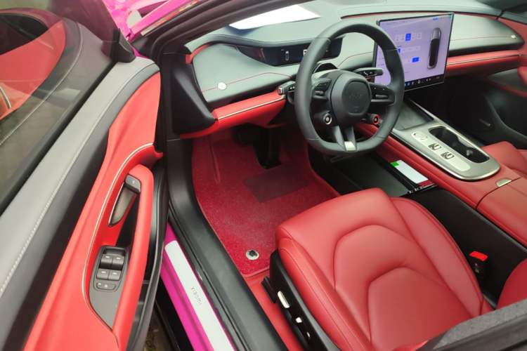 Used Xiaomi Auto SU7 2024 Rear-Drive Long-Range Intelligent Driving Version Driver Seat