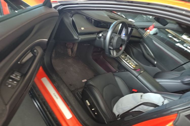 Used Xiaomi Auto SU7 2024 Rear-Drive Ultra-Long Range Advanced Pro-Level Intelligent Driving Version Driver Seat