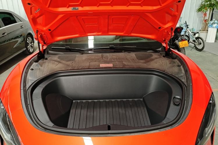 Used Xiaomi Auto SU7 2024 Four-Wheel Drive Ultra-Long Range Advanced Intelligent Driving Max Edition Engine Bay