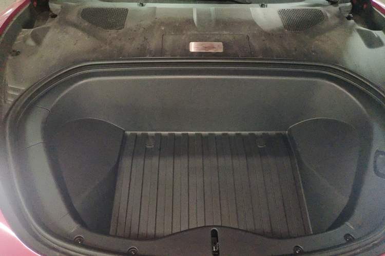 Used Xiaomi Auto SU7 2024 Four-Wheel Drive Ultra-Long Range Advanced Intelligent Driving Max Edition Engine Bay