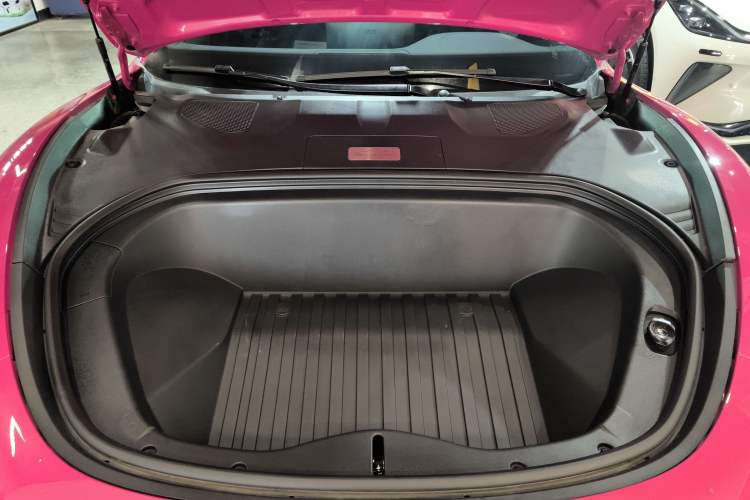 Used Xiaomi Auto SU7 2024 Rear-Drive Ultra-Long Range Advanced Pro-Level Intelligent Driving Version Engine Bay