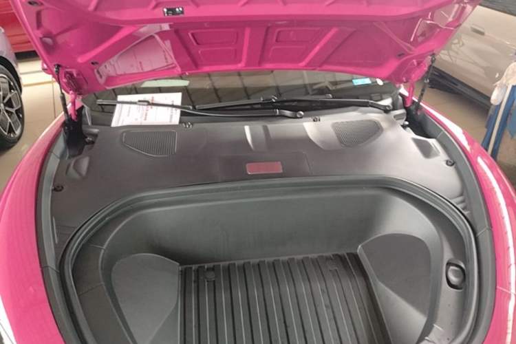 Used Xiaomi Auto SU7 2024 Rear-Drive Ultra-Long Range Advanced Pro-Level Intelligent Driving Version Engine Bay