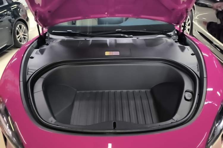 Used Xiaomi Auto SU7 2024 Rear-Drive Ultra-Long Range Advanced Pro-Level Intelligent Driving Version Engine Bay