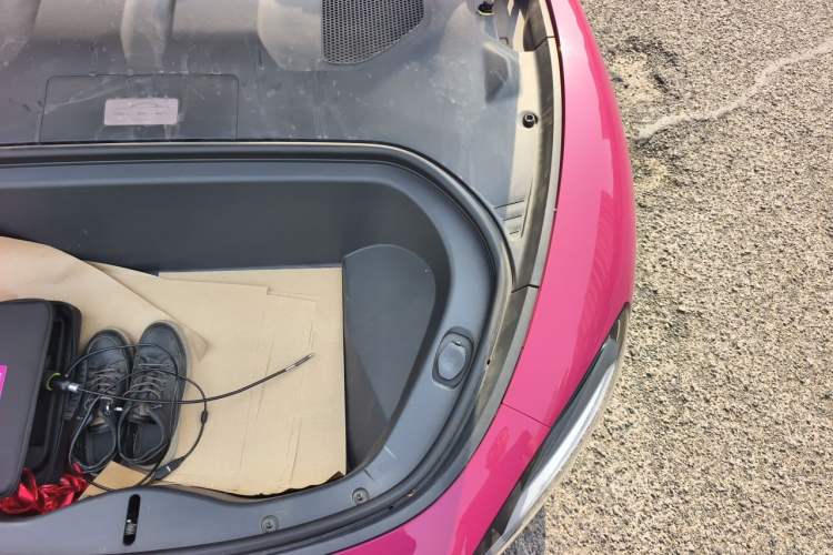 Used Xiaomi Auto SU7 2024 Rear-Drive Long-Range Intelligent Driving Version Engine Bay Left