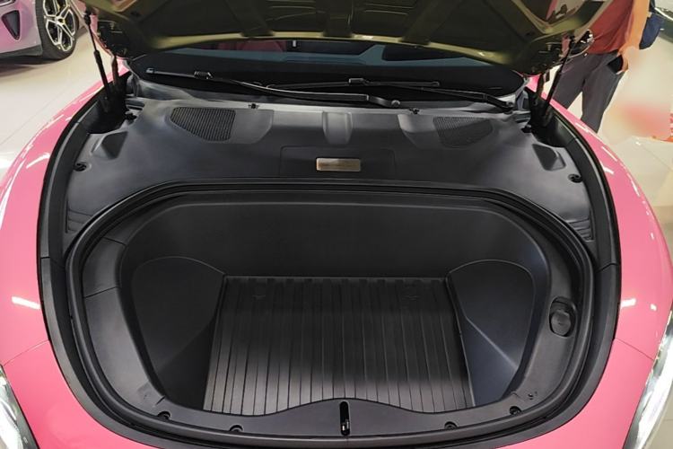 Used Xiaomi Auto SU7 2024 Four-Wheel Drive Ultra-Long Range Advanced Intelligent Driving Max Edition Engine Bay