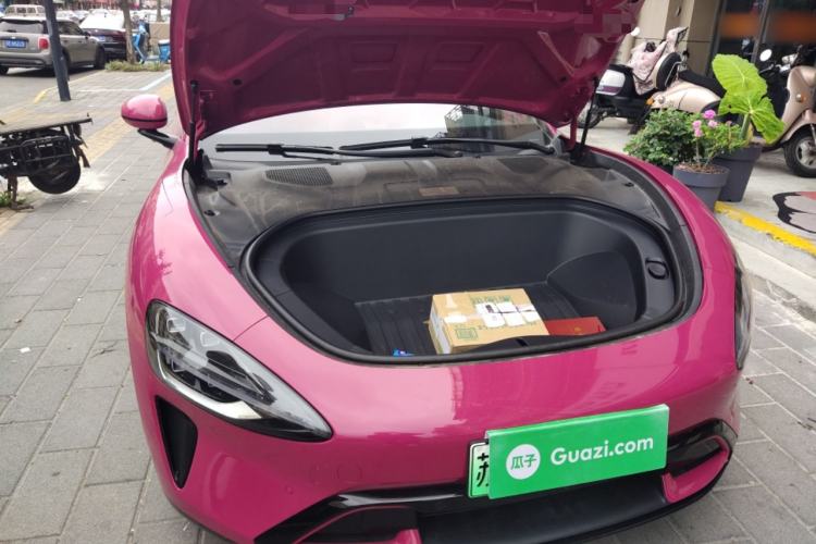 Used Xiaomi Auto SU7 2024 Rear-Drive Long-Range Intelligent Driving Version Engine Bay Right
