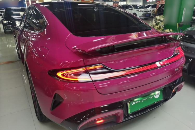 Used Xiaomi Auto SU7 2024 Four-Wheel Drive Ultra-Long Range Advanced Intelligent Driving Max Edition Exterior 2